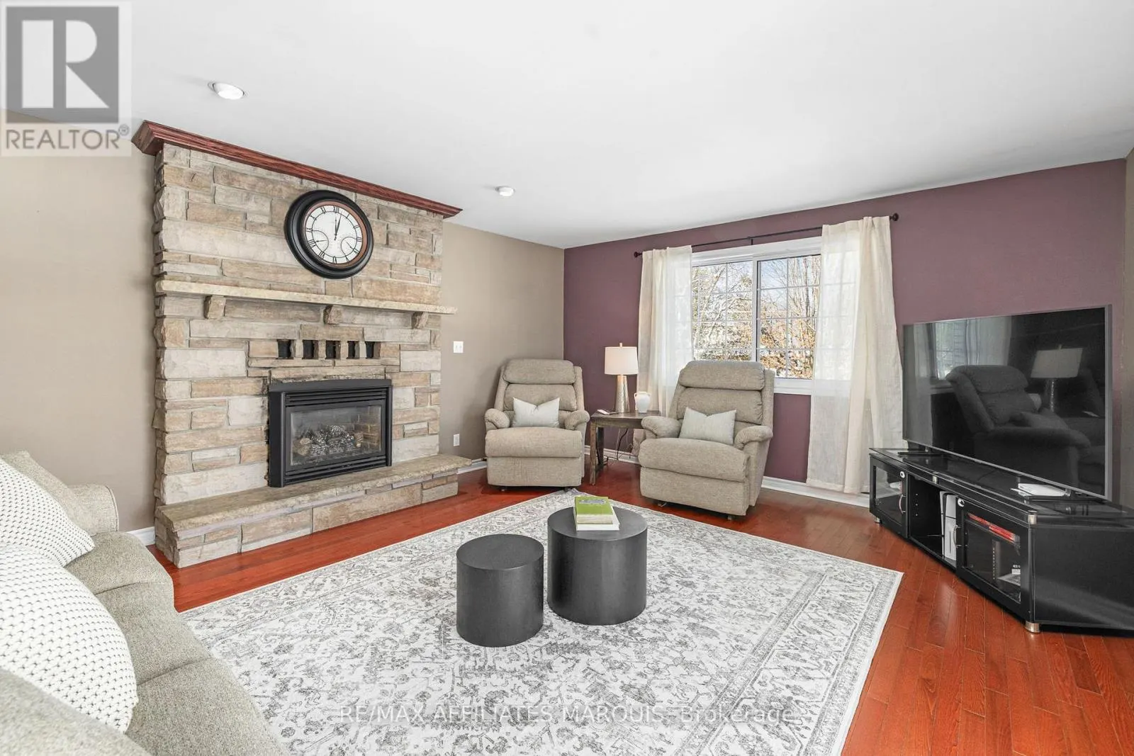 3 FOREST DRIVE