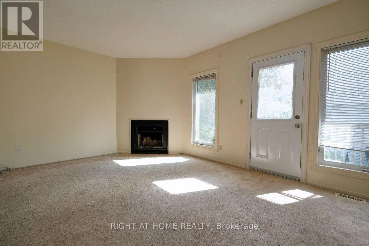33 - 23 LIGHTFOOT PLACE