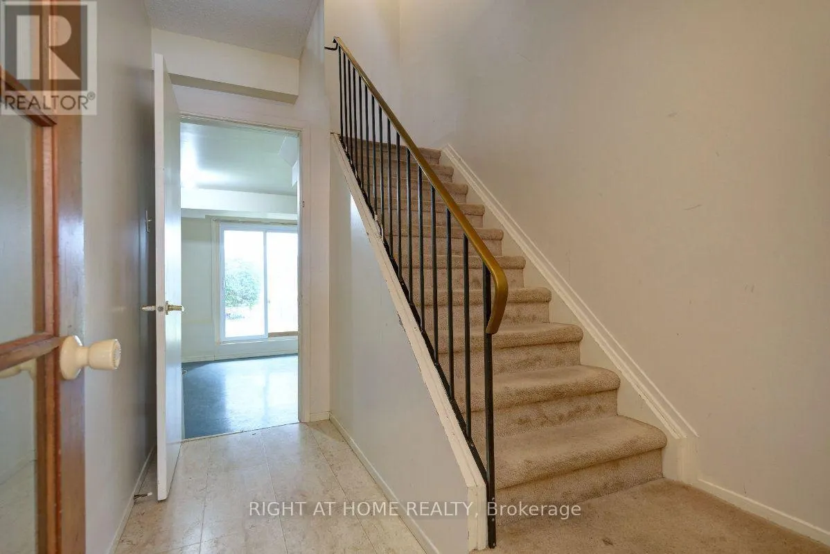 33 - 23 LIGHTFOOT PLACE