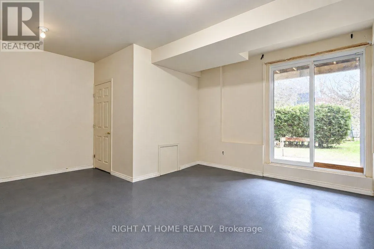 33 - 23 LIGHTFOOT PLACE