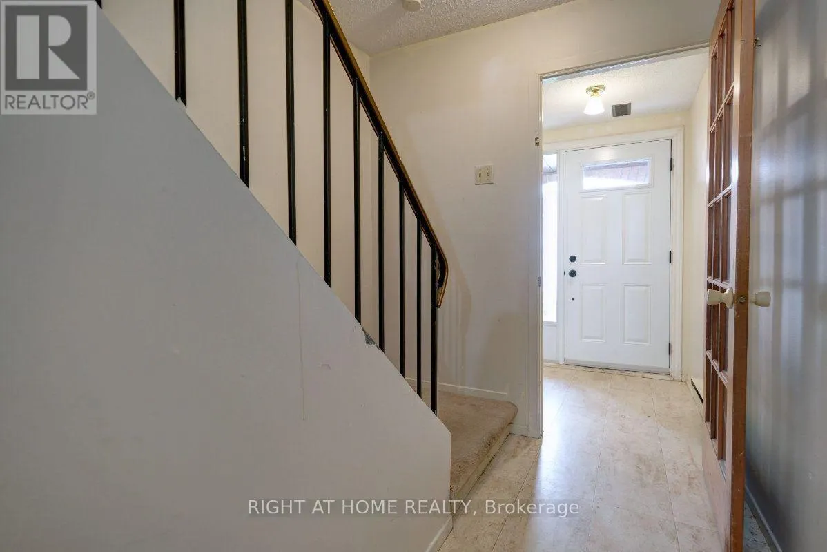 33 - 23 LIGHTFOOT PLACE