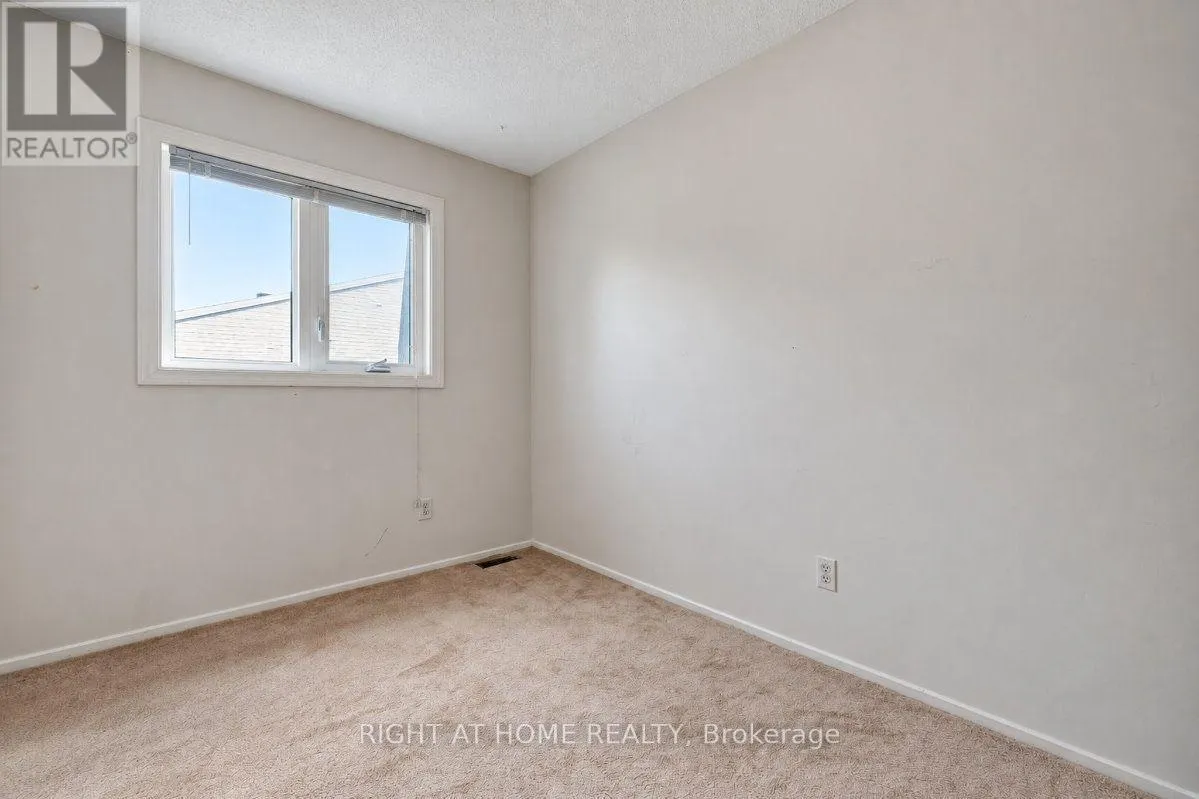 33 - 23 LIGHTFOOT PLACE