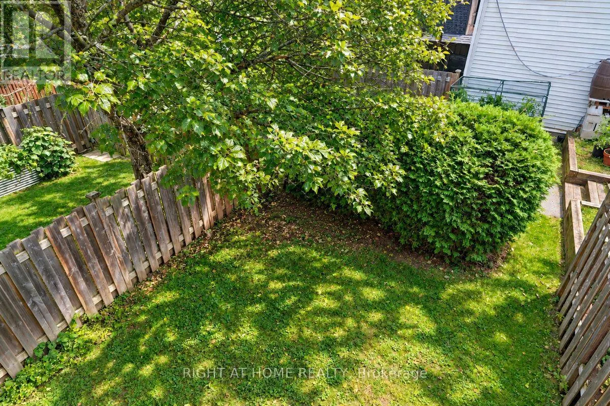 33 - 23 LIGHTFOOT PLACE