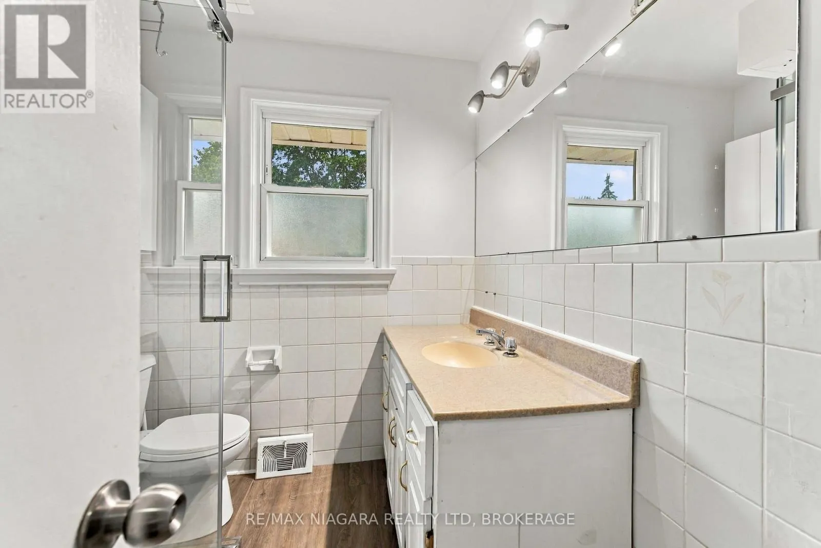 29 GLENGARRY ROAD