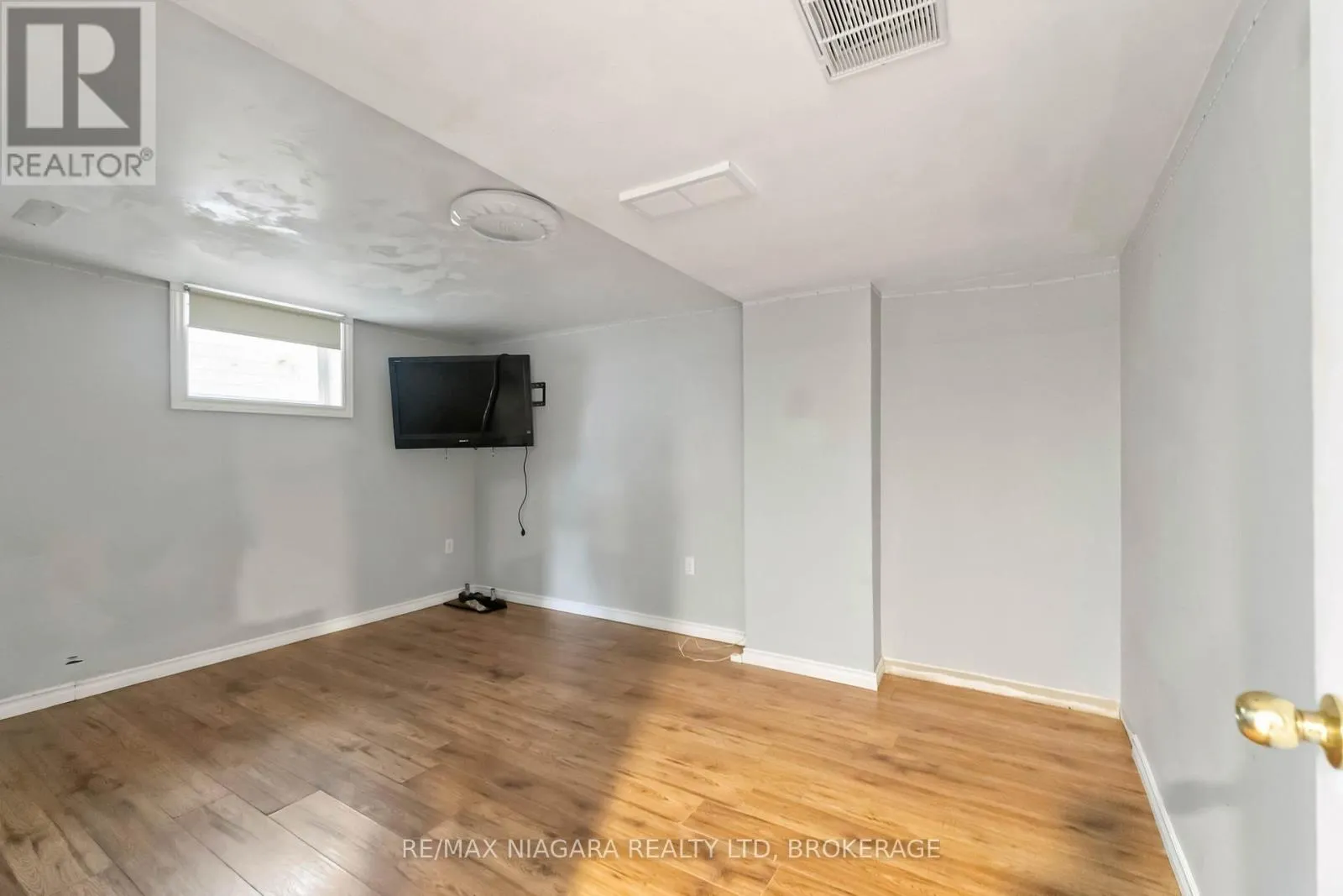 29 GLENGARRY ROAD