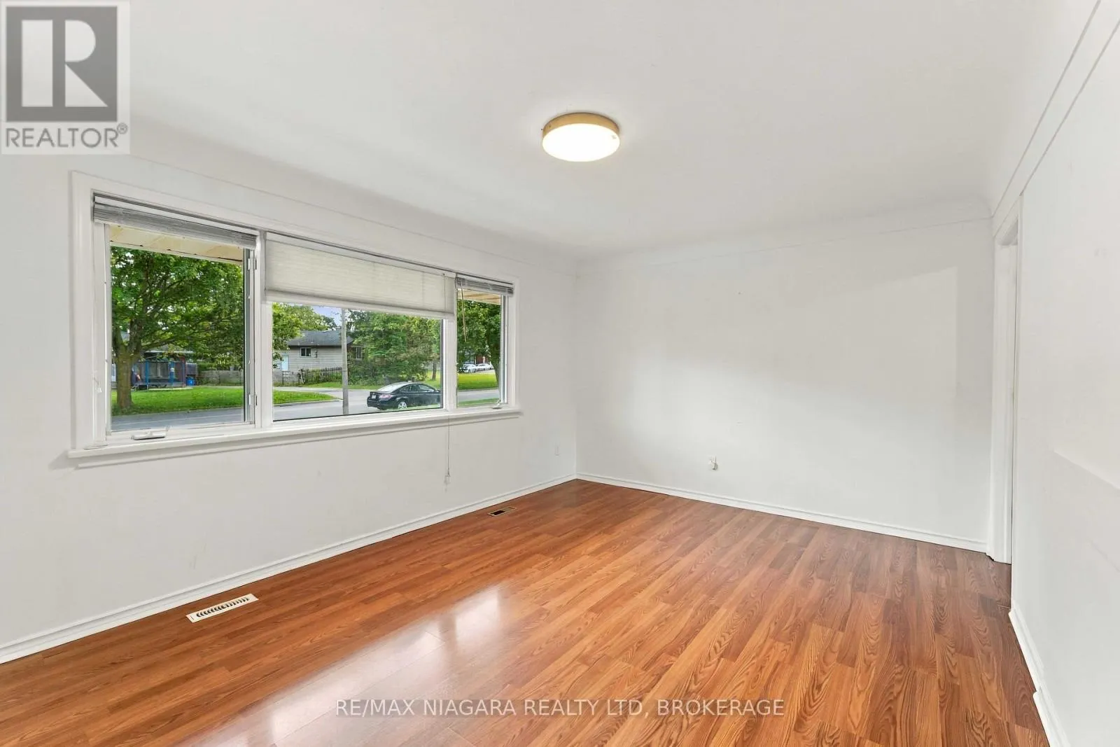 29 GLENGARRY ROAD