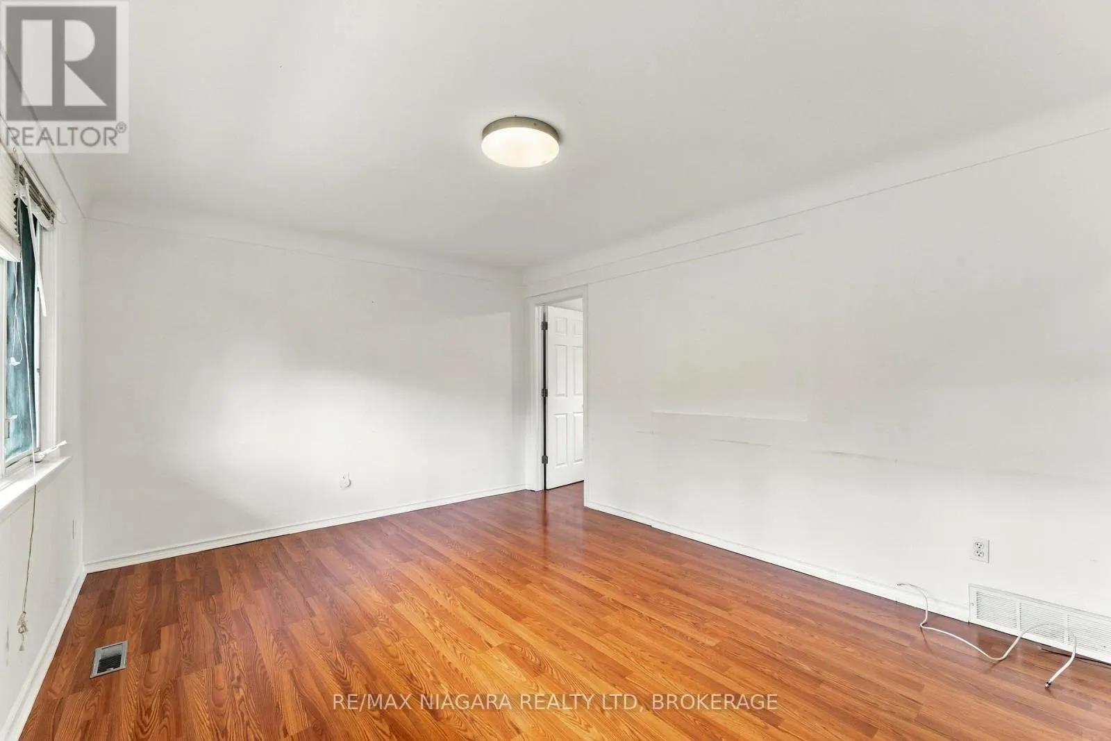 29 GLENGARRY ROAD