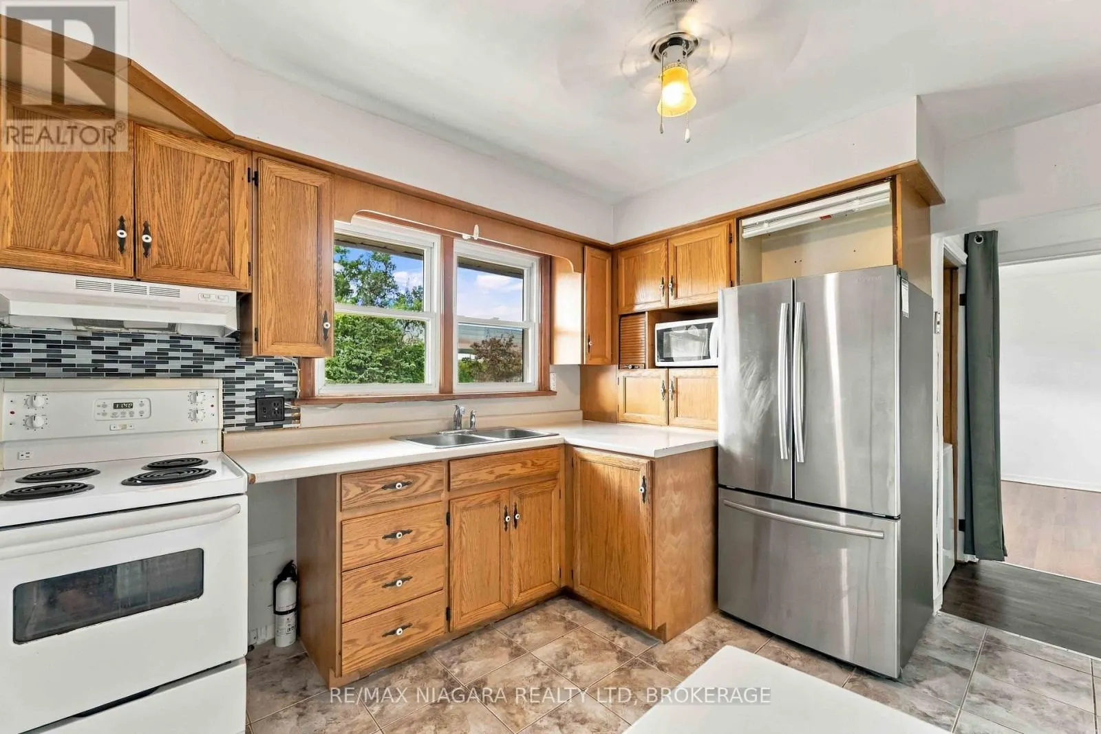 29 GLENGARRY ROAD