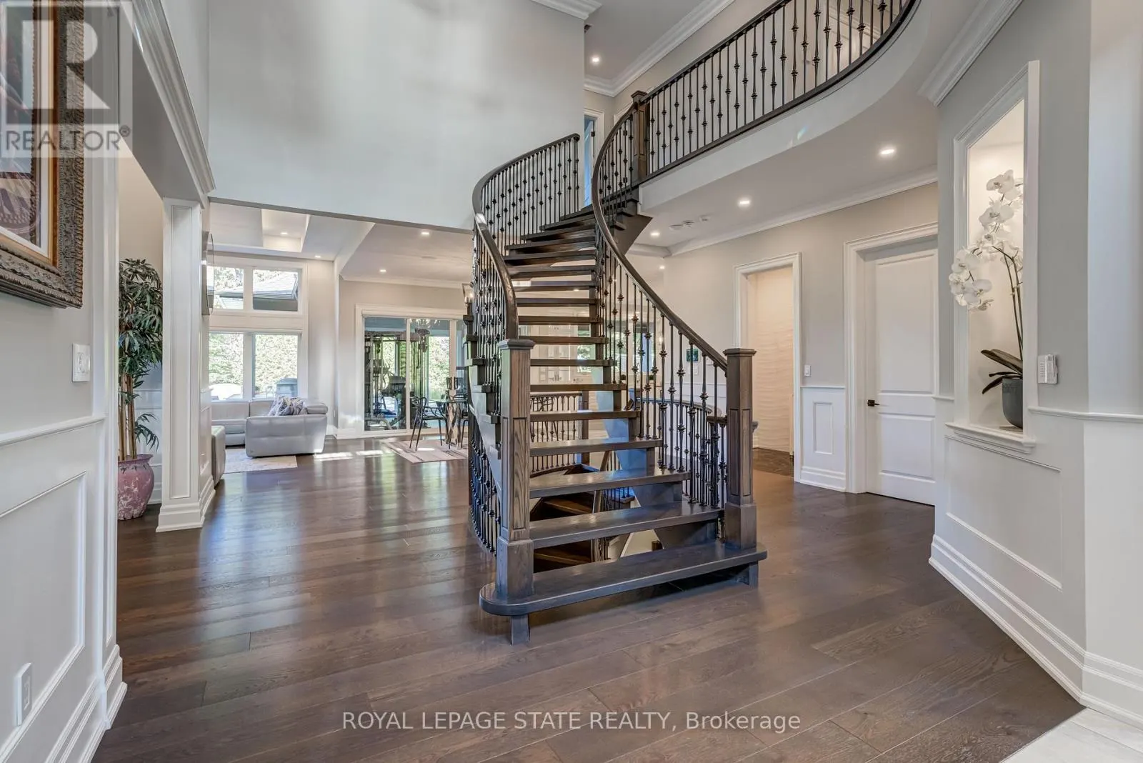 100 SENECA DRIVE