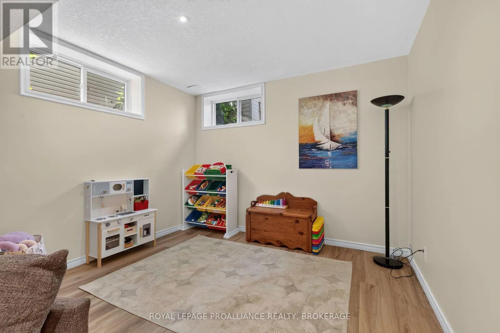 691 AYLMER CRESCENT