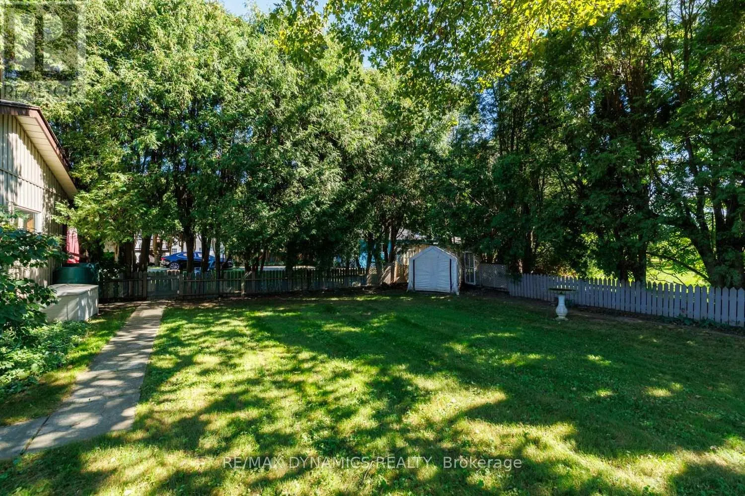 2728 RED MAPLE AVENUE