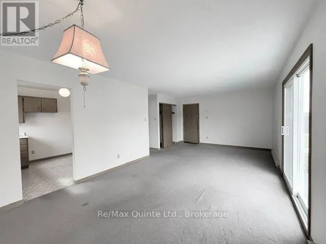 3 - 49 OXFORD ROAD #3