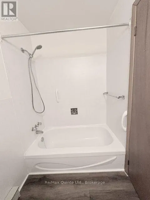 3 - 49 OXFORD ROAD #3