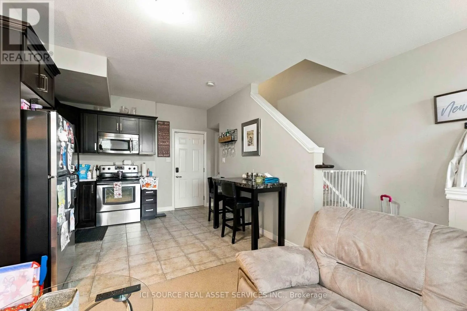 65 - 541 WINSTON ROAD
