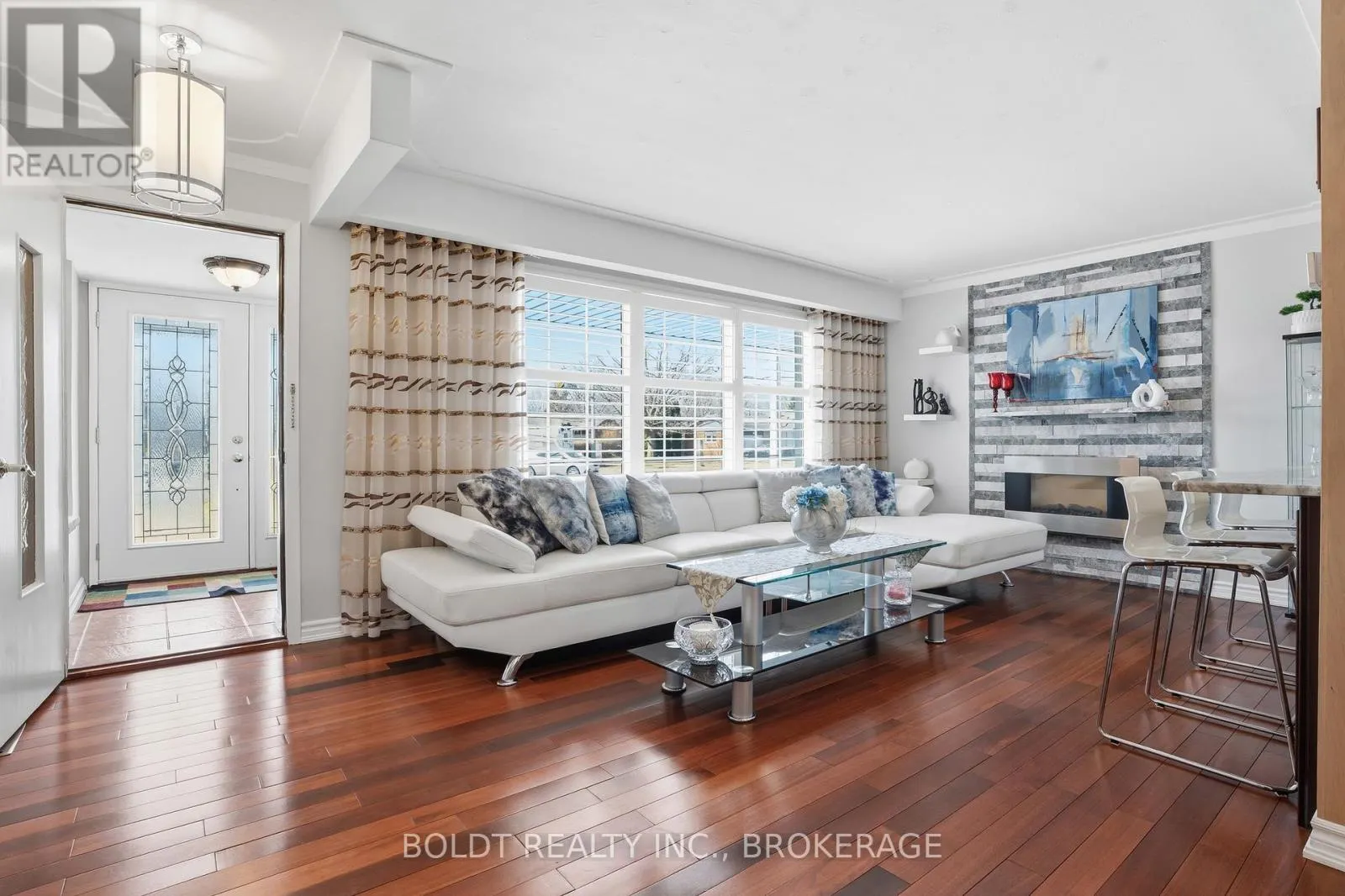 628 VINE STREET