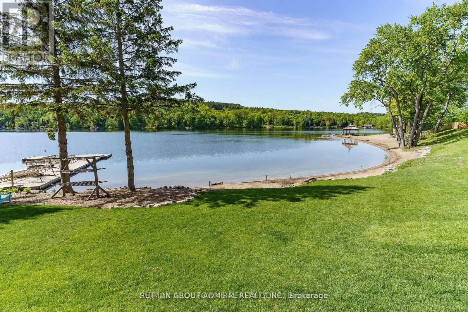 425 - 25 PEN LAKE POINT ROAD