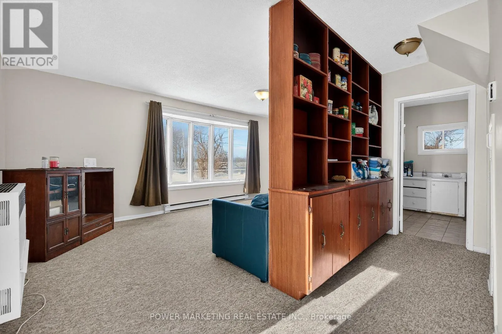 955 ST GUILLAUME ROAD