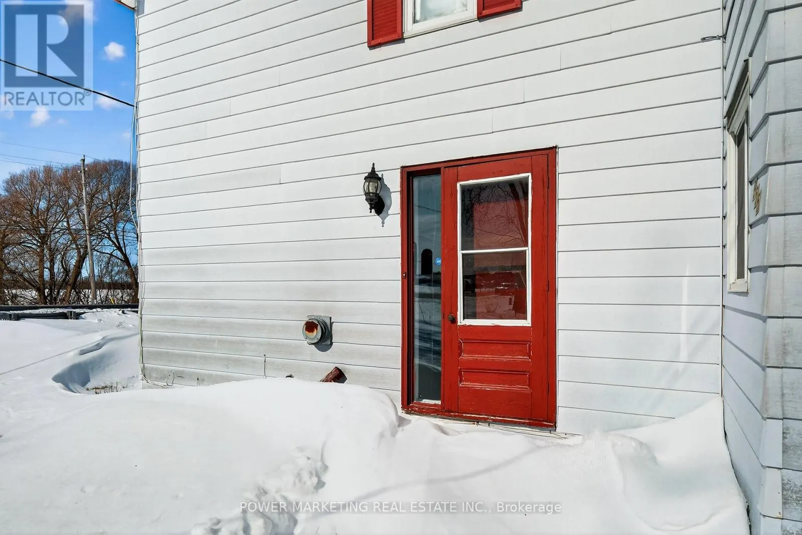 955 ST GUILLAUME ROAD