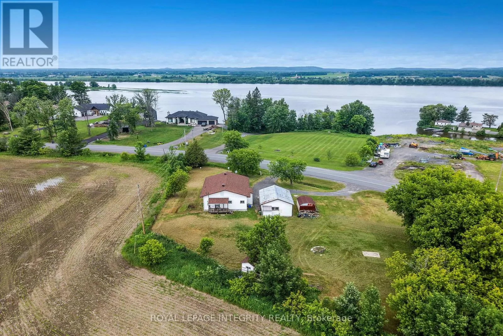 3156 OLD HIGHWAY 17 ROAD