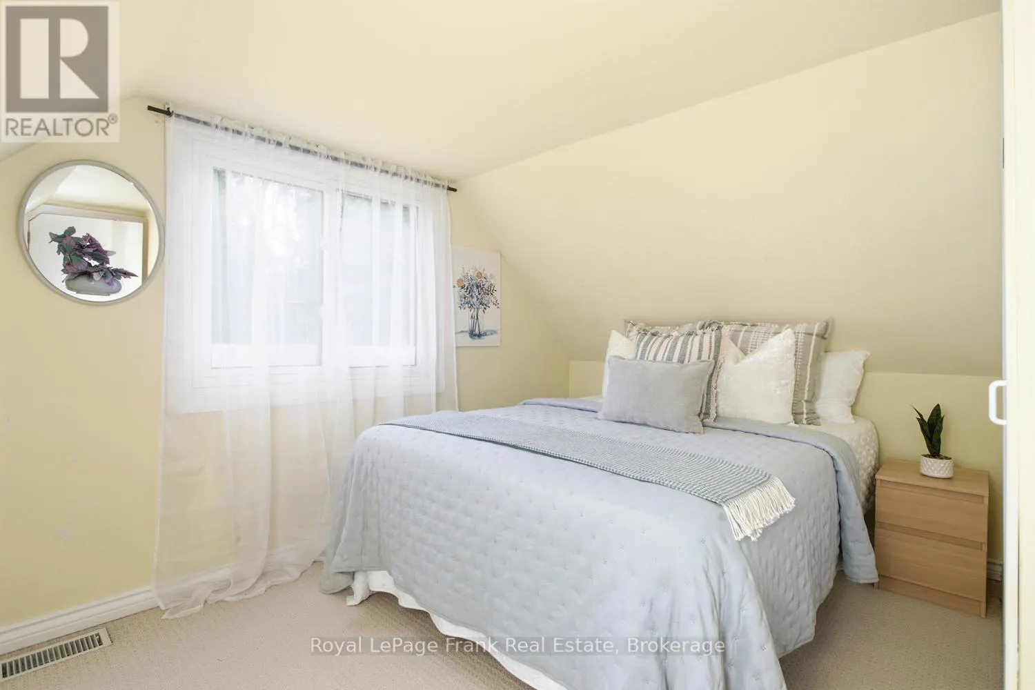 36 WAKEFORD ROAD