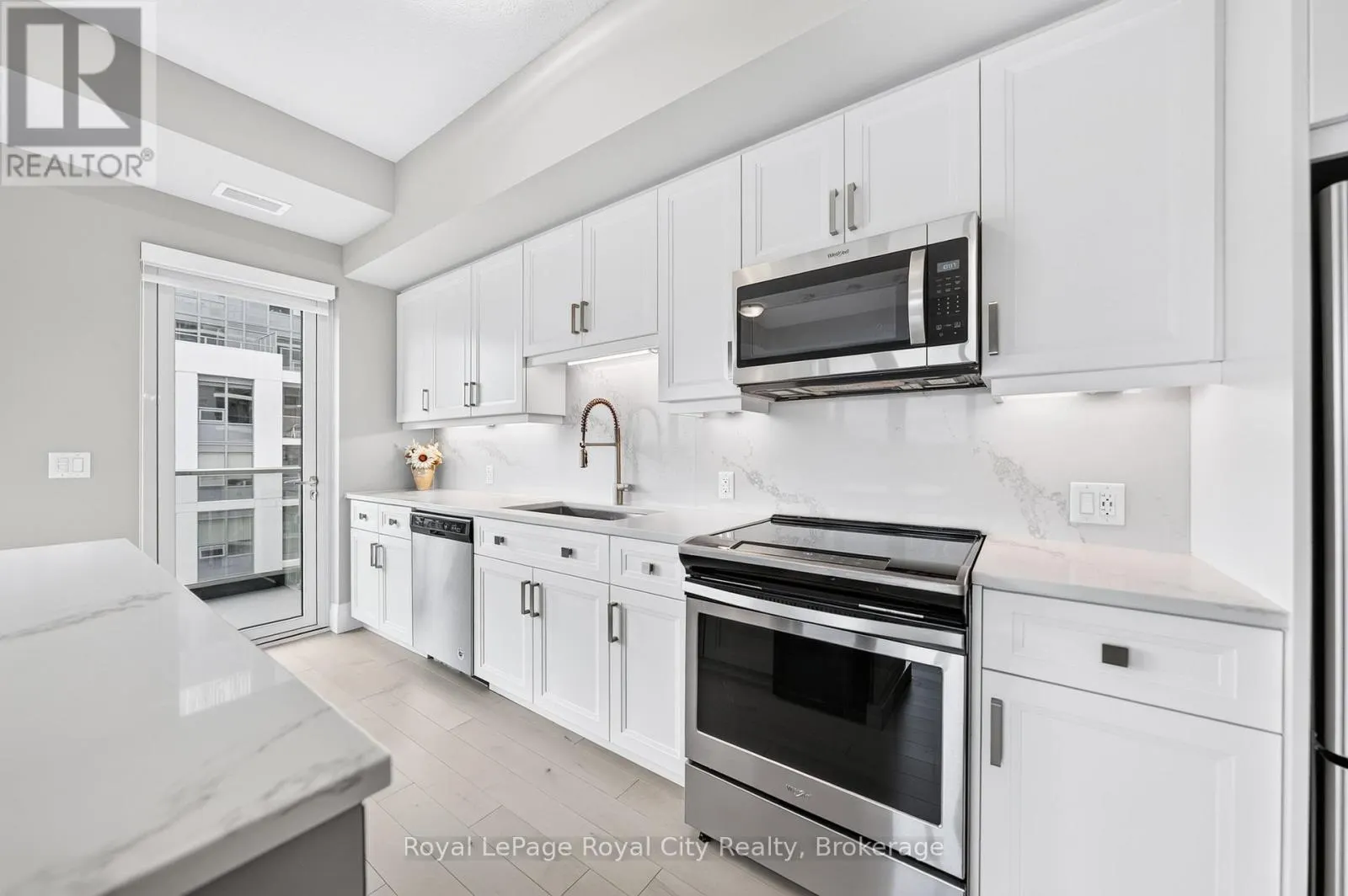 504 - 73 ARTHUR STREET S #504