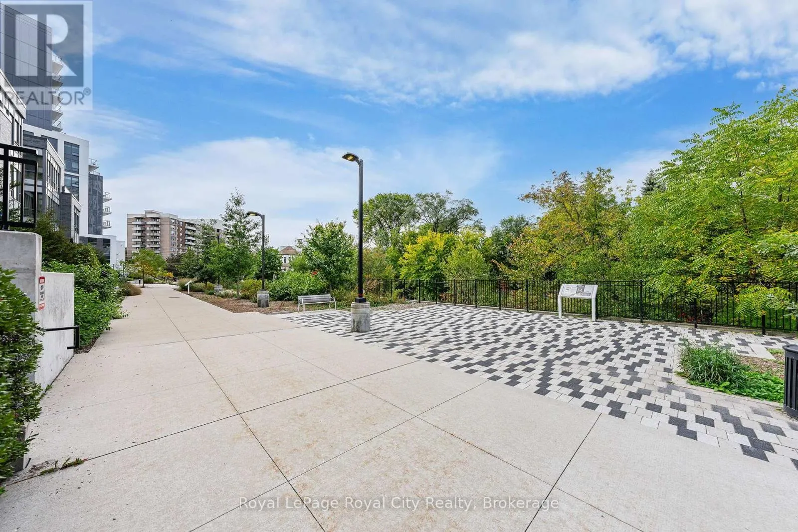 504 - 73 ARTHUR STREET S #504