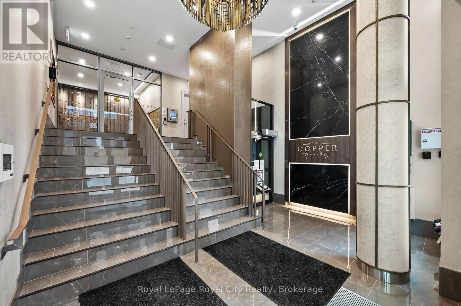 504 - 73 ARTHUR STREET S #504