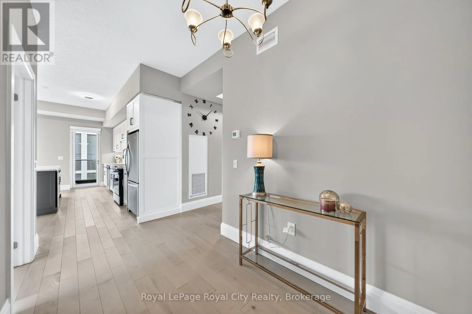 504 - 73 ARTHUR STREET S #504