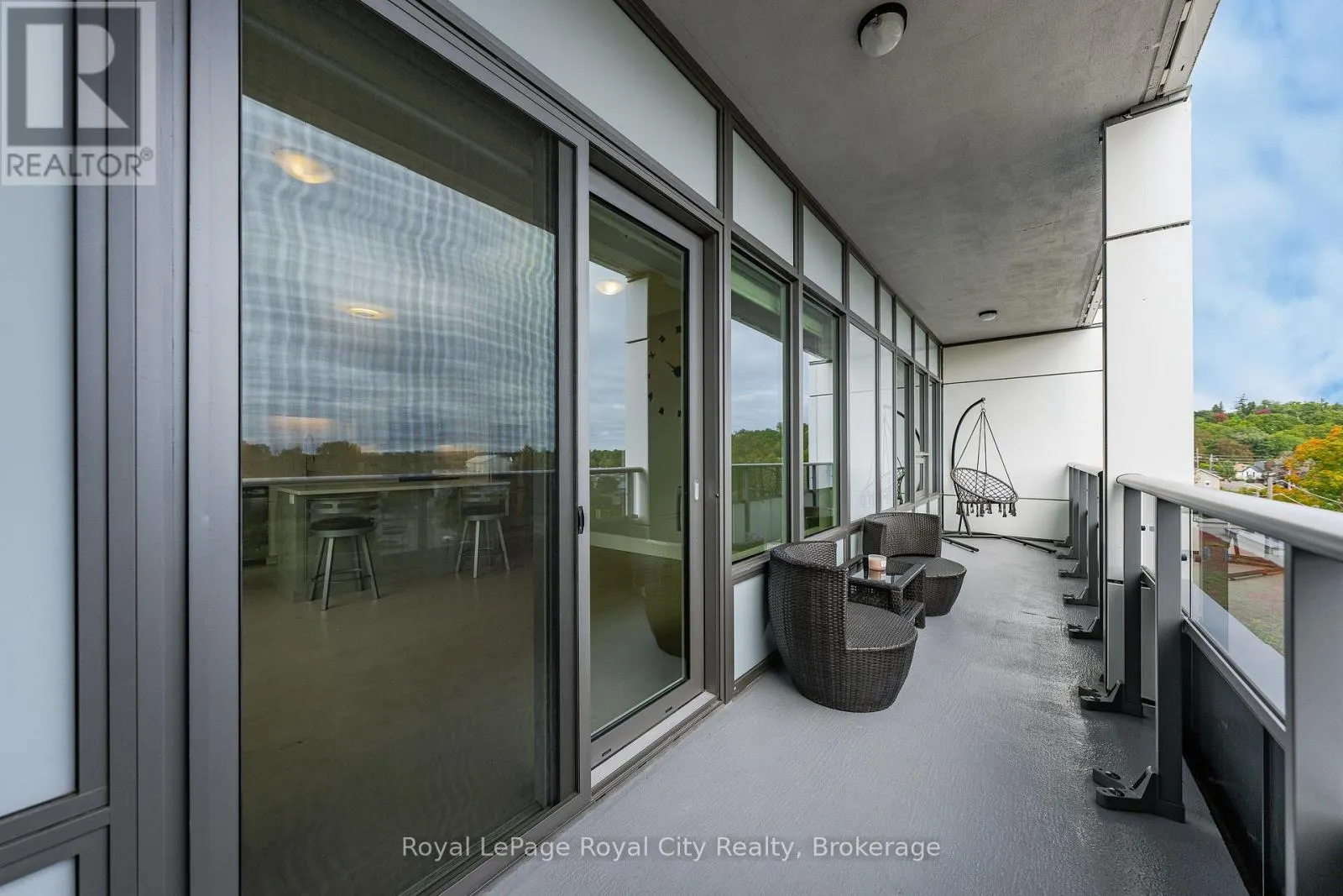 504 - 73 ARTHUR STREET S #504