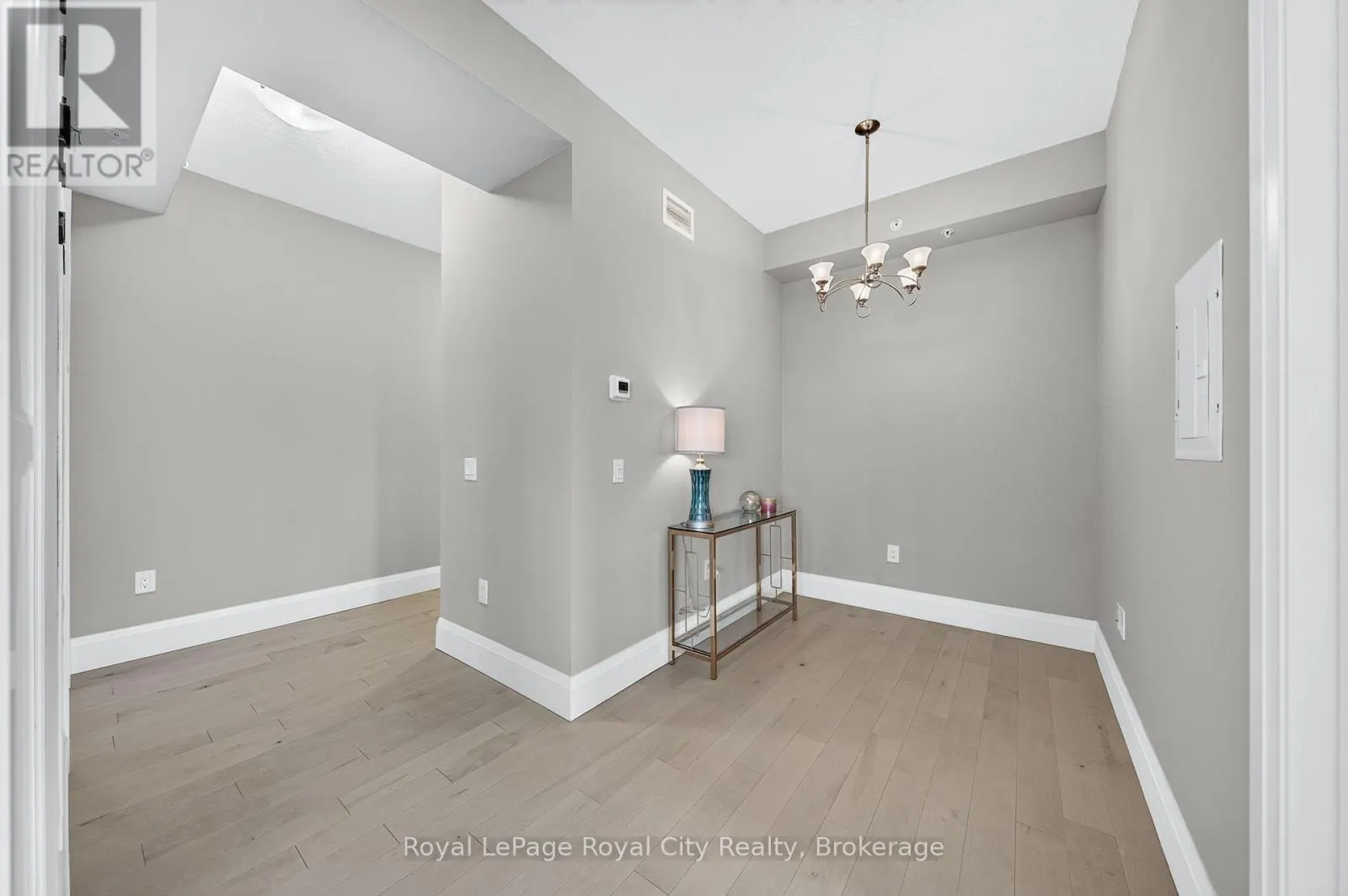 504 - 73 ARTHUR STREET S #504