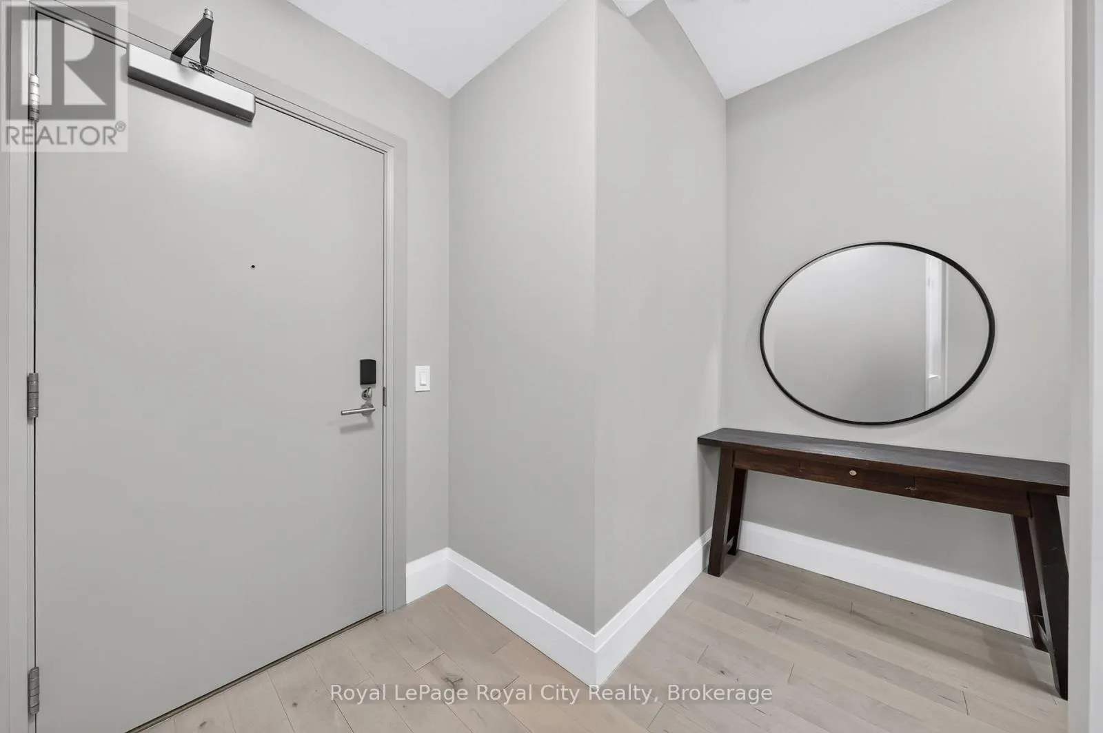 504 - 73 ARTHUR STREET S #504