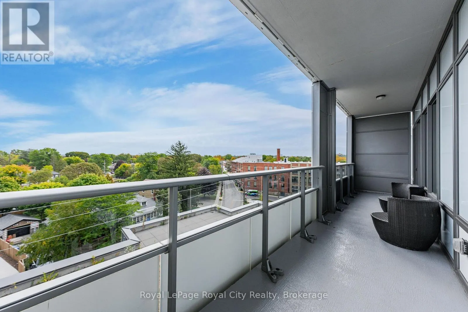 504 - 73 ARTHUR STREET S #504