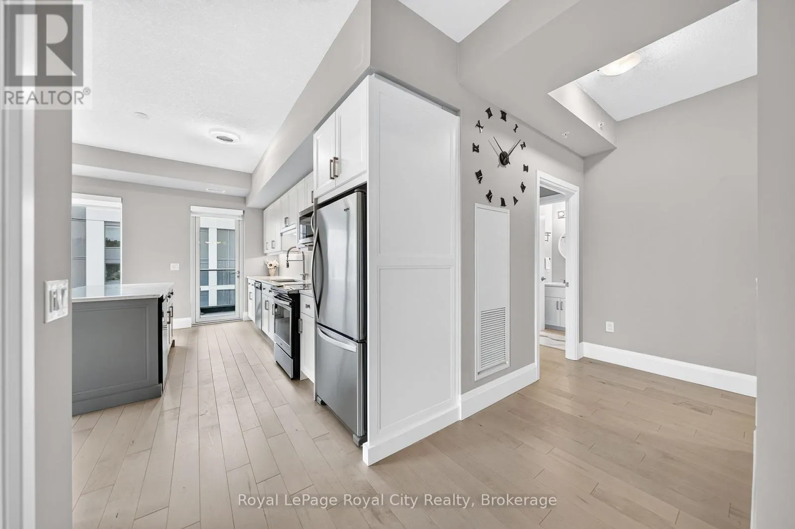 504 - 73 ARTHUR STREET S #504