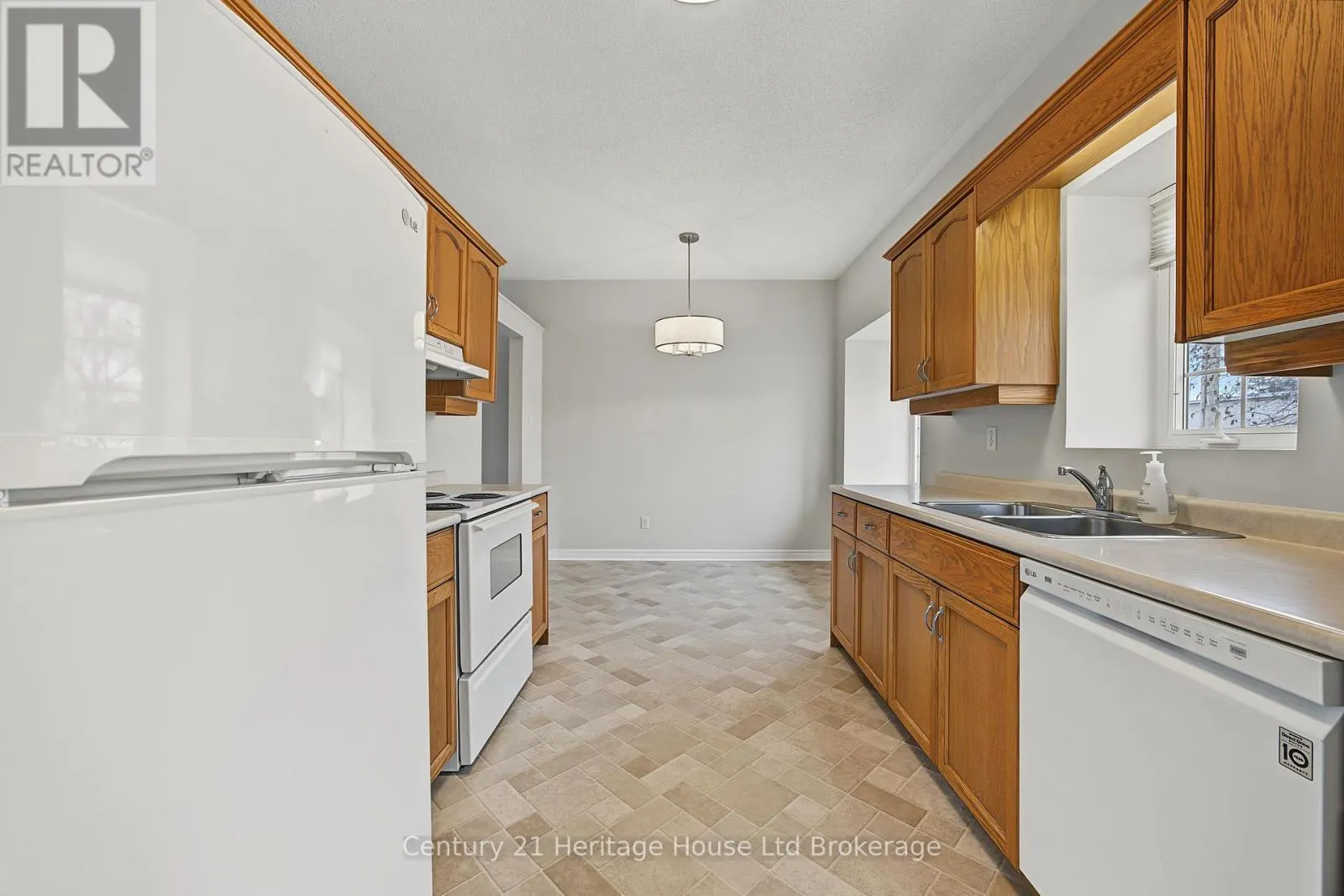 1 - 105 KING STREET #1