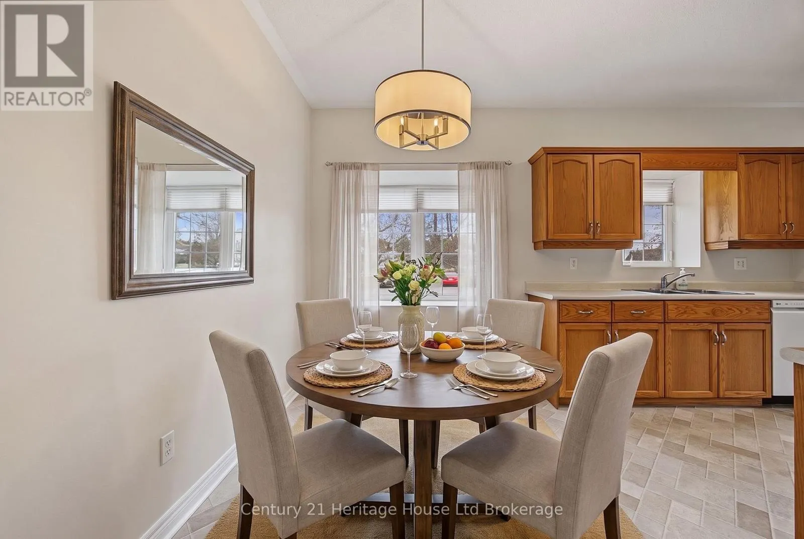 1 - 105 KING STREET #1