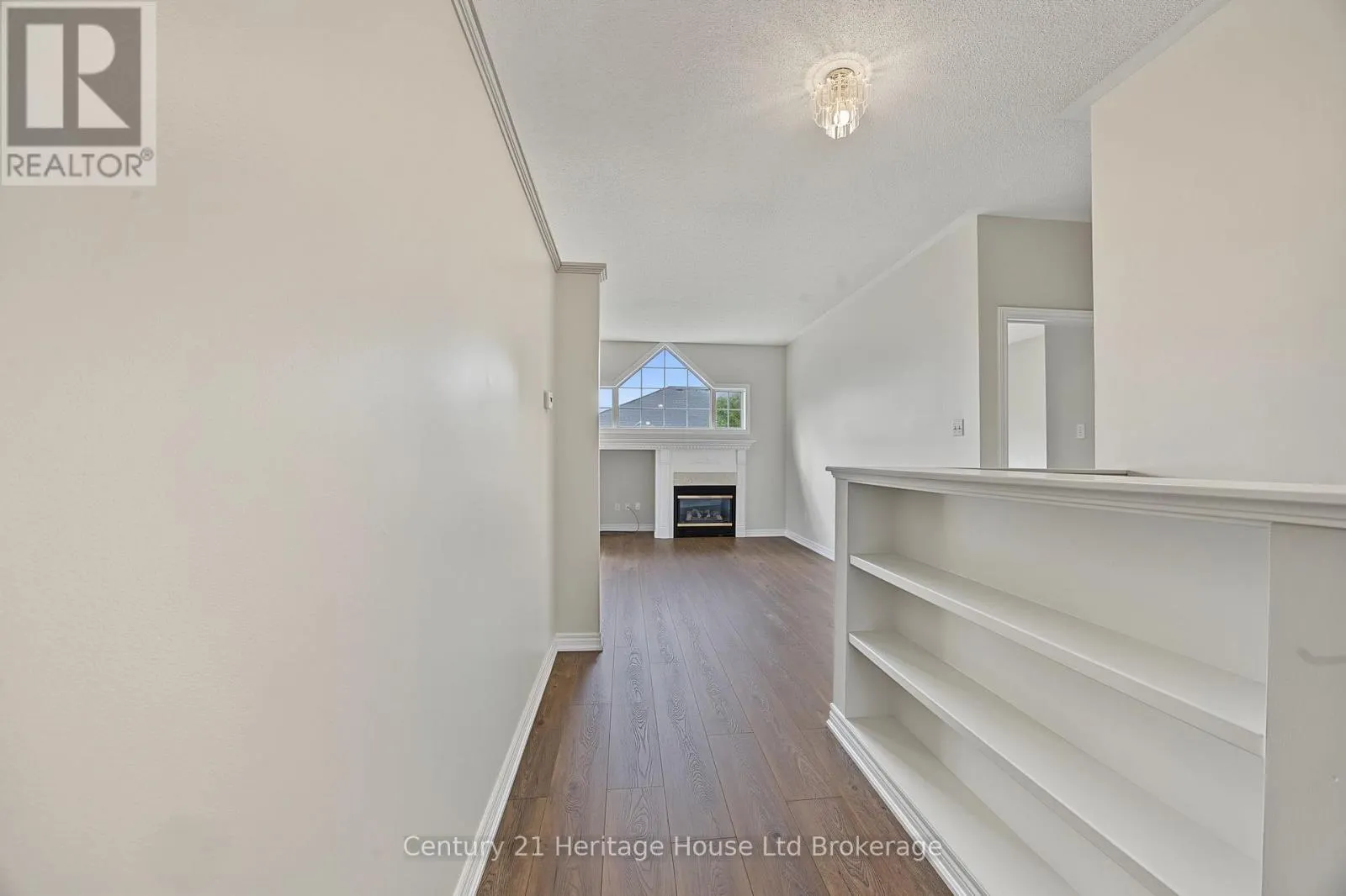 1 - 105 KING STREET #1