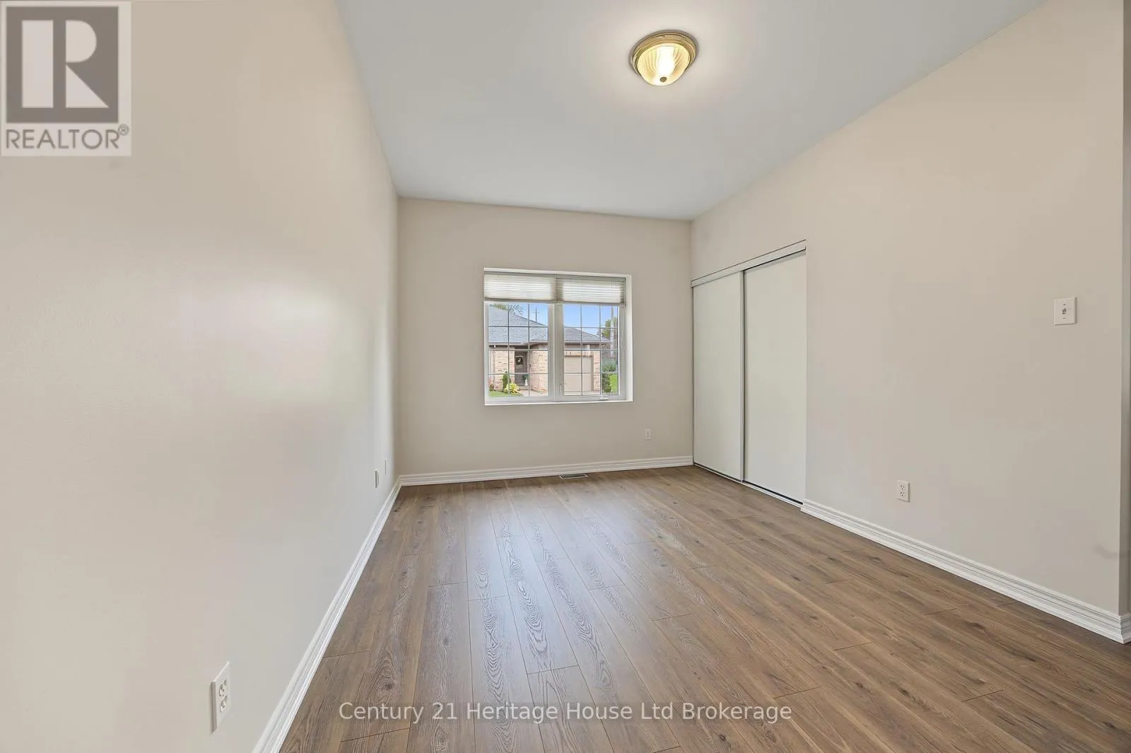 1 - 105 KING STREET #1