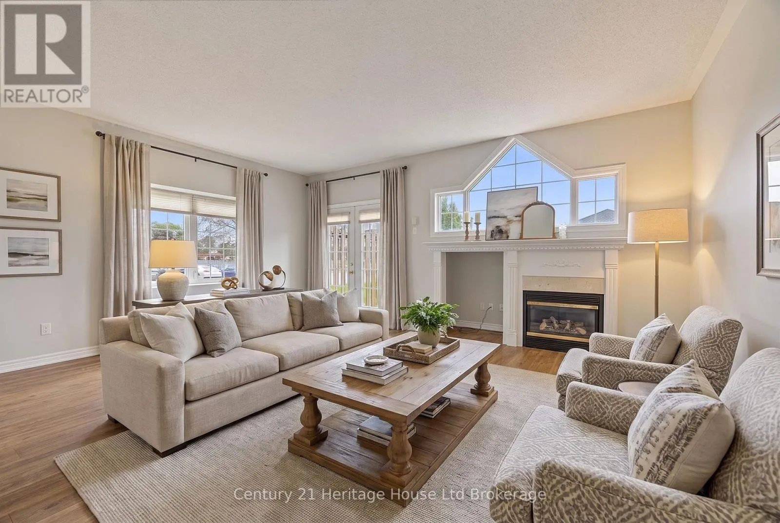 1 - 105 KING STREET #1