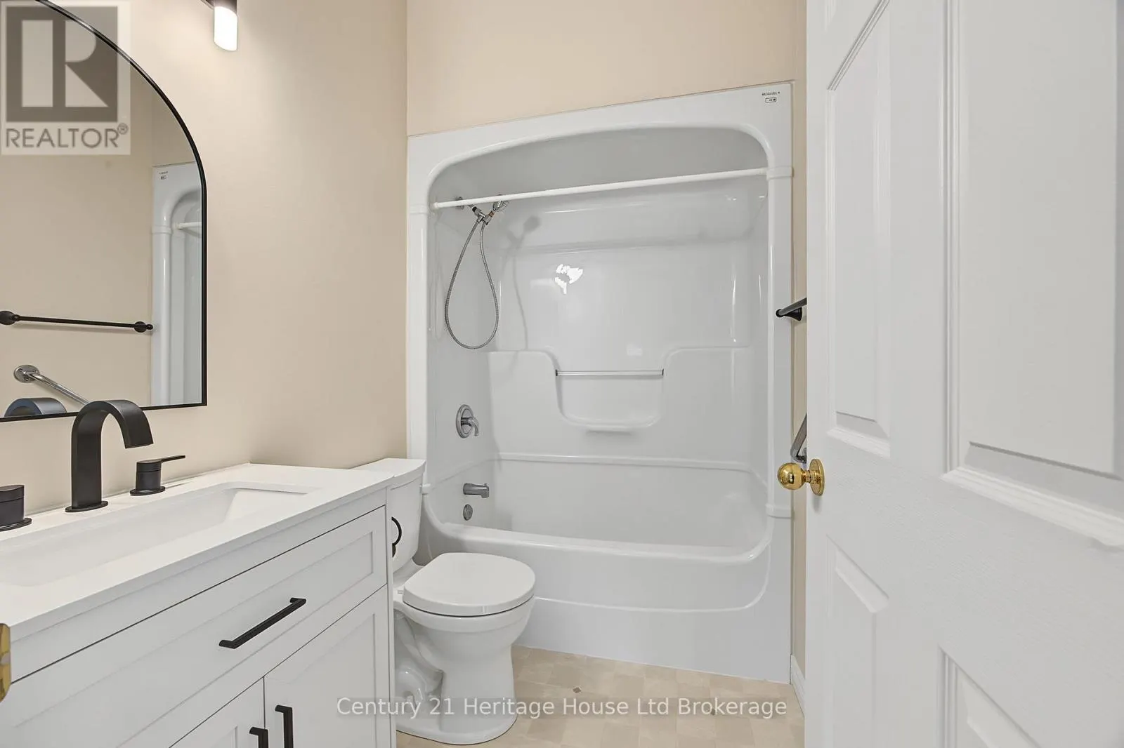 1 - 105 KING STREET #1