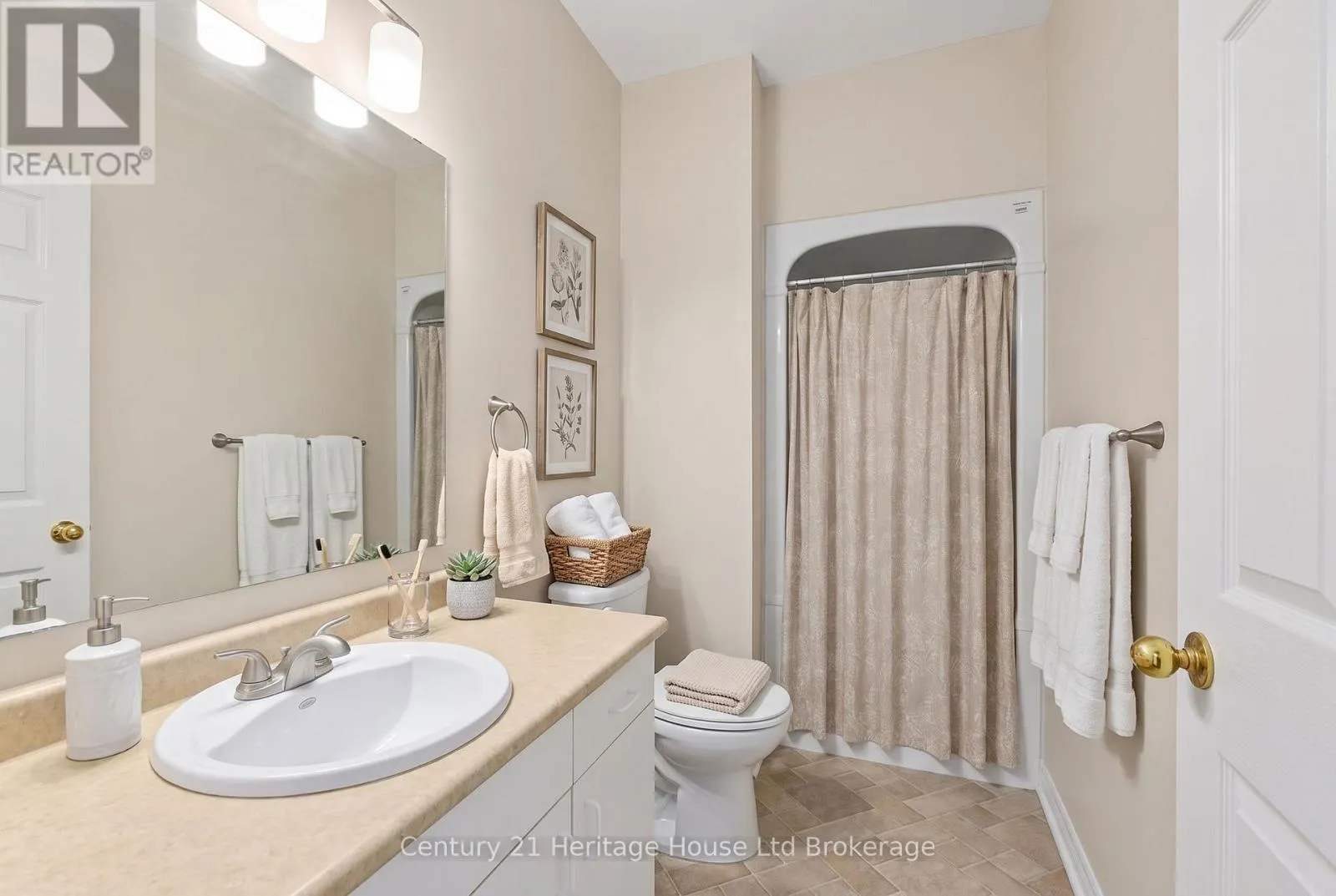 1 - 105 KING STREET #1