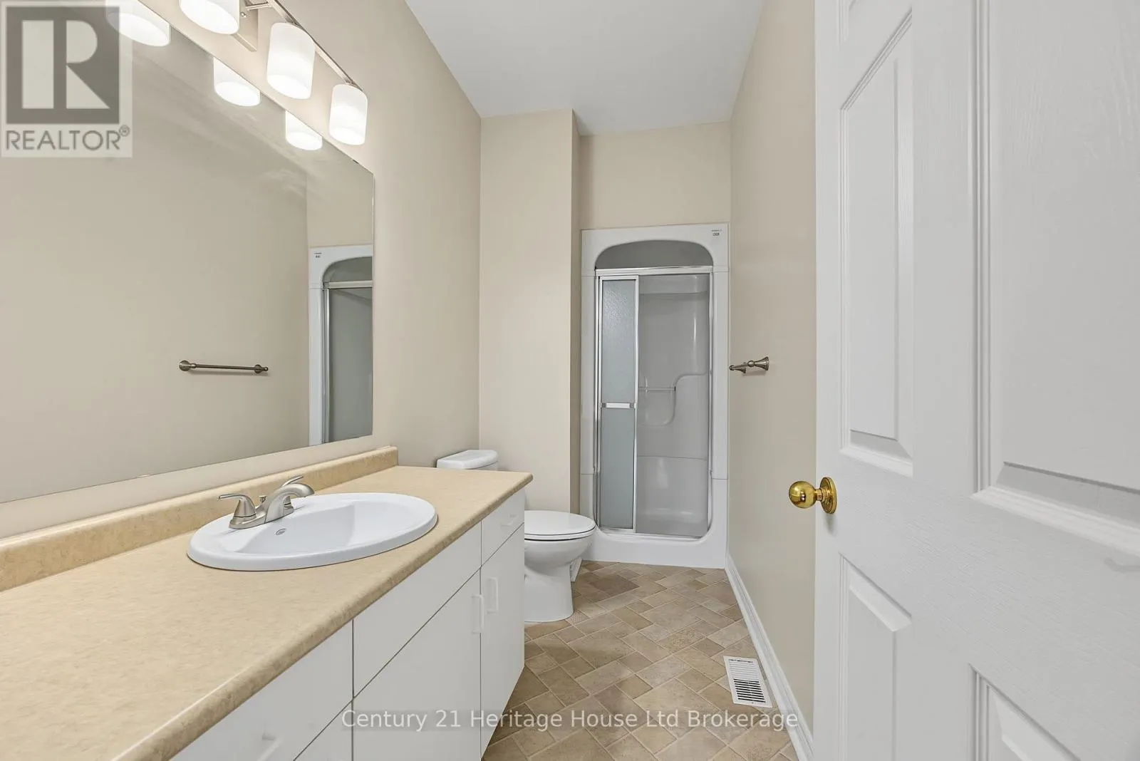 1 - 105 KING STREET #1