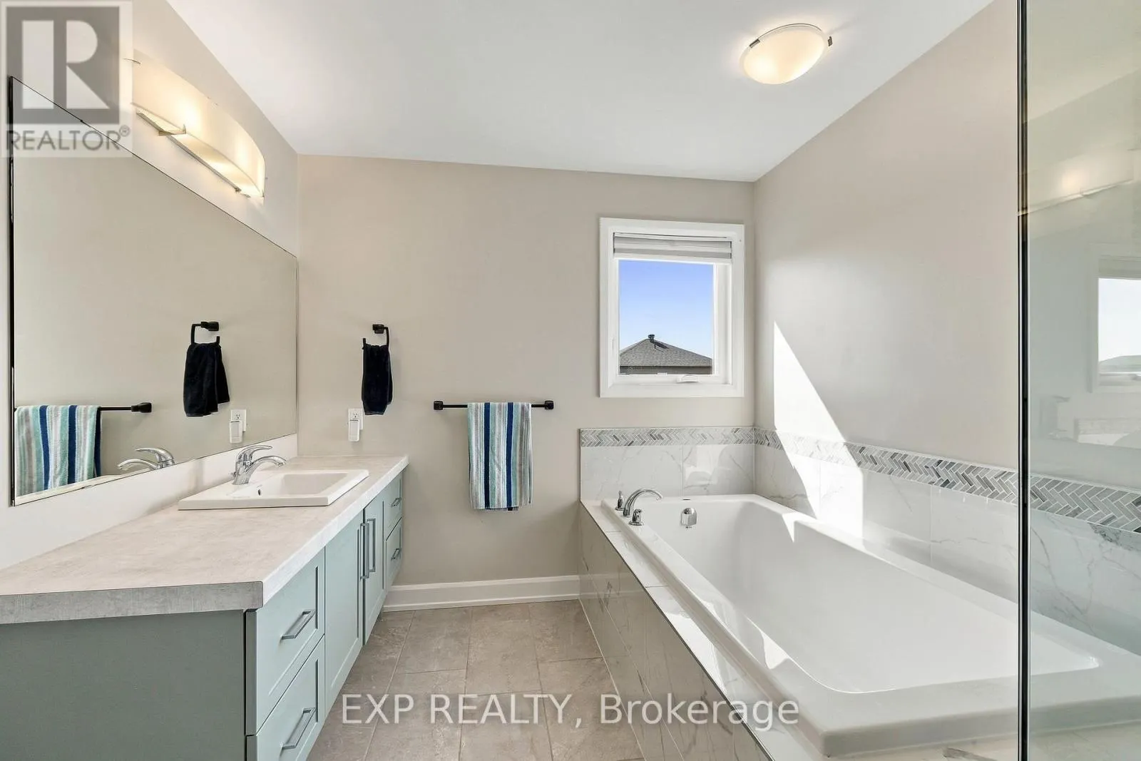 509 LUCENT STREET