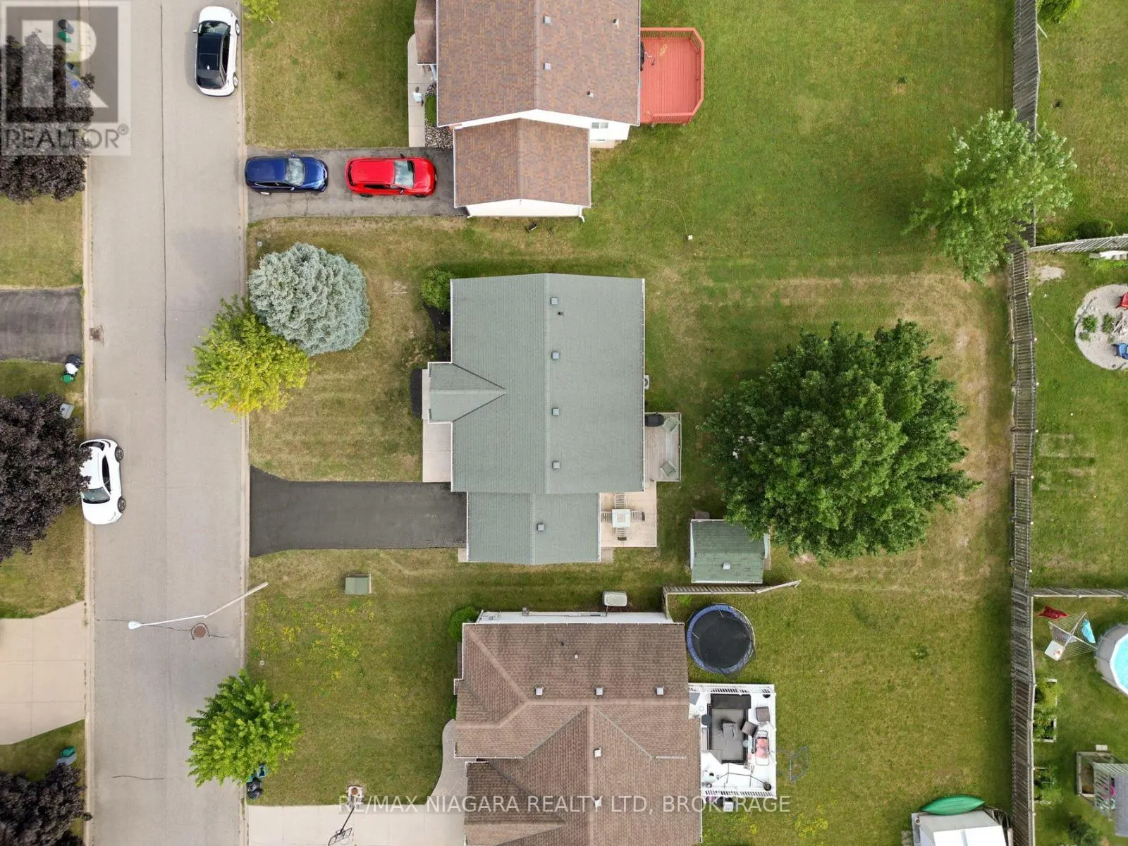 936 COLETTE ROAD
