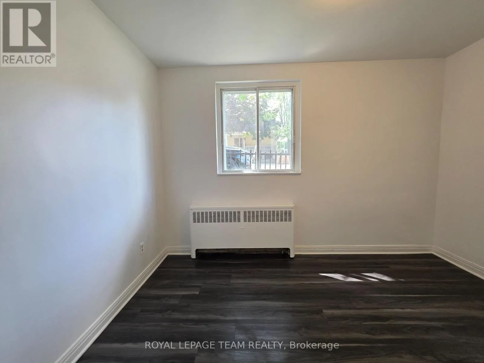 187 UNIT 2 BRADLEY AVENUE