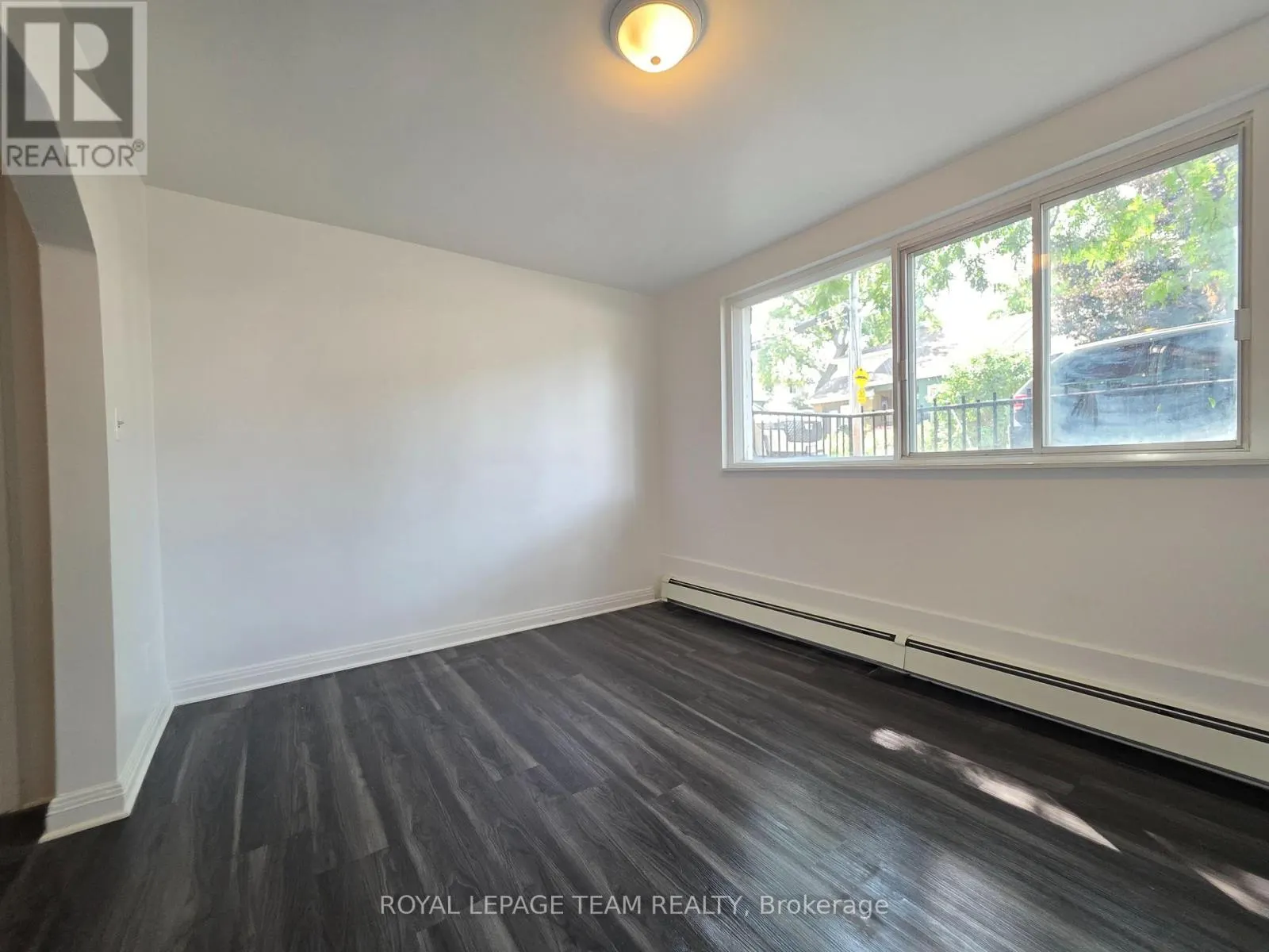 187 UNIT 2 BRADLEY AVENUE