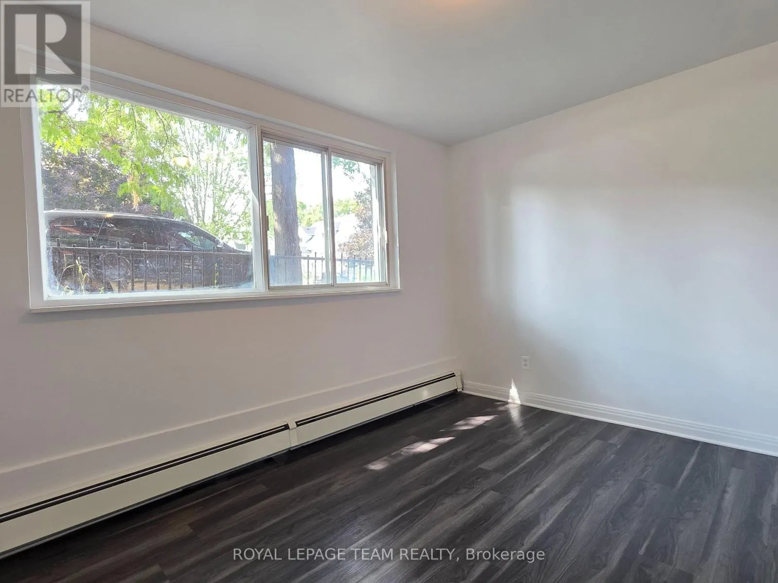 187 UNIT 2 BRADLEY AVENUE
