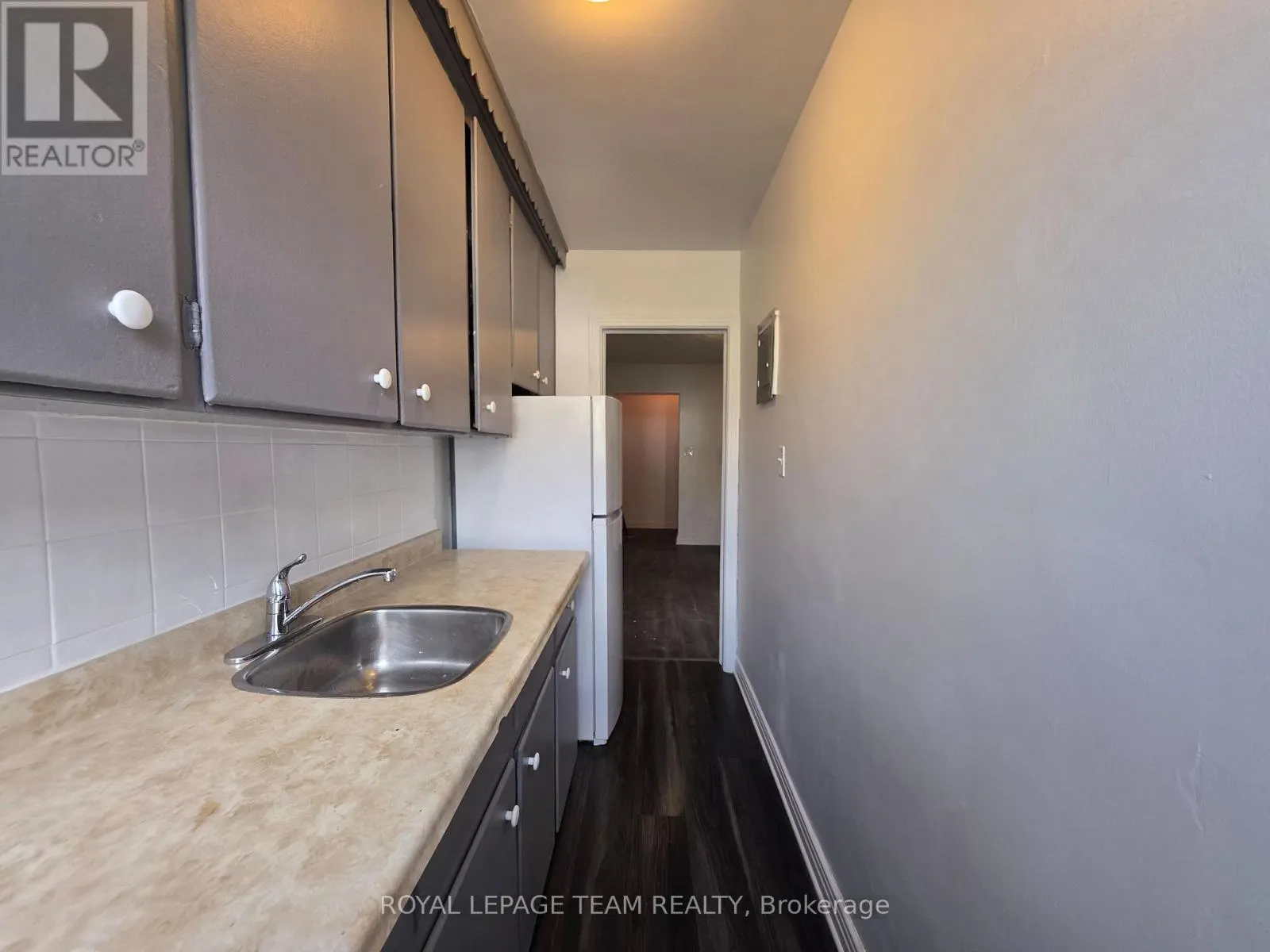 187 UNIT 2 BRADLEY AVENUE