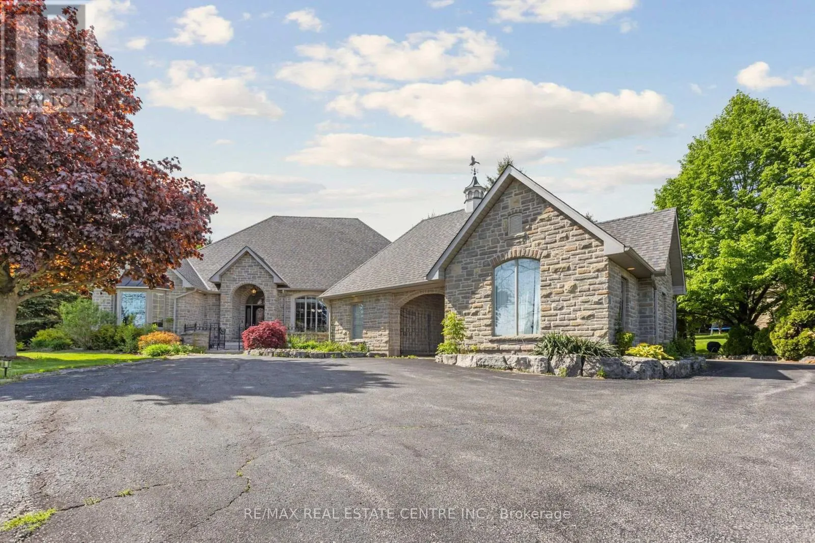 6 FOX RUN ROAD