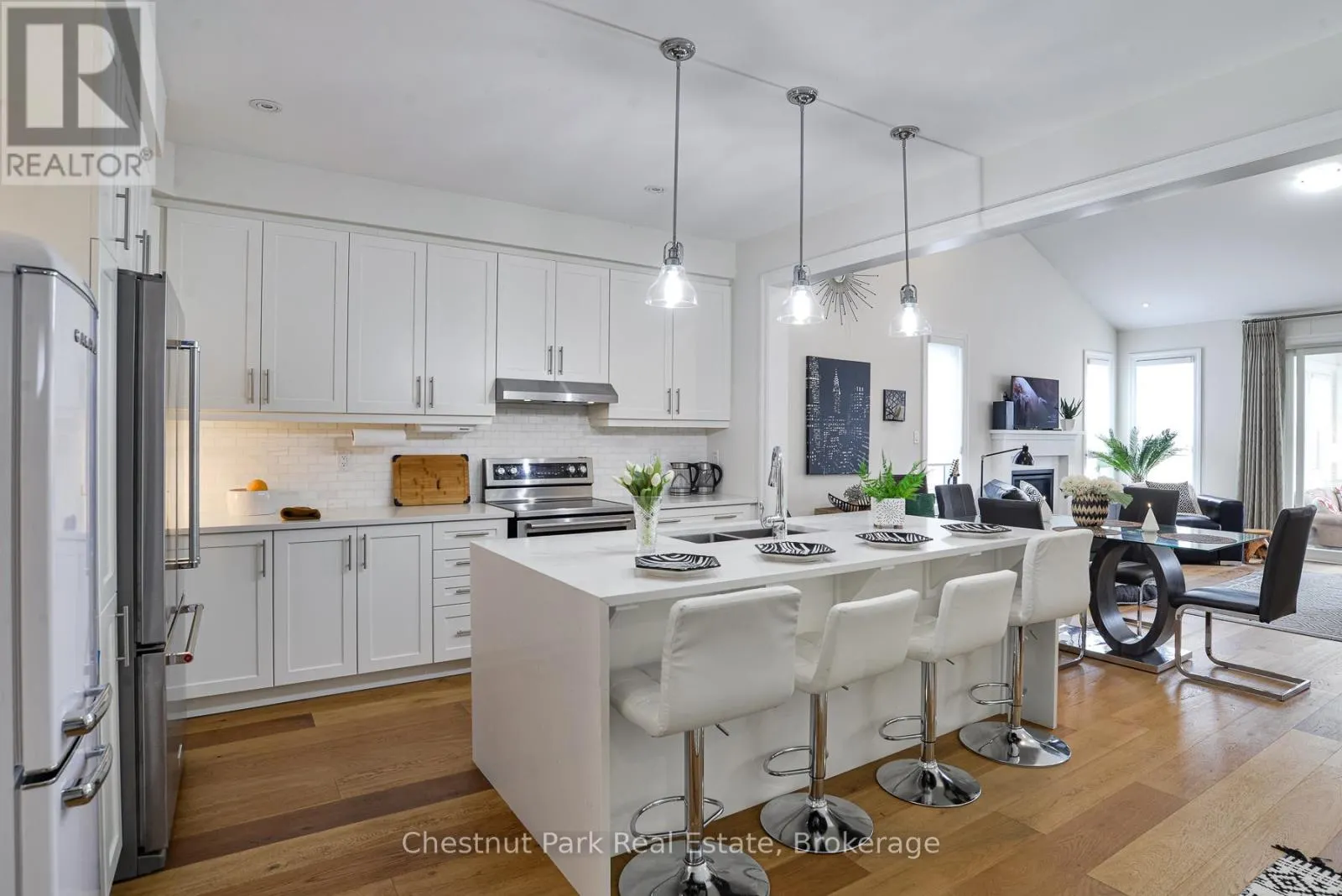 5 HUNTER PLACE
