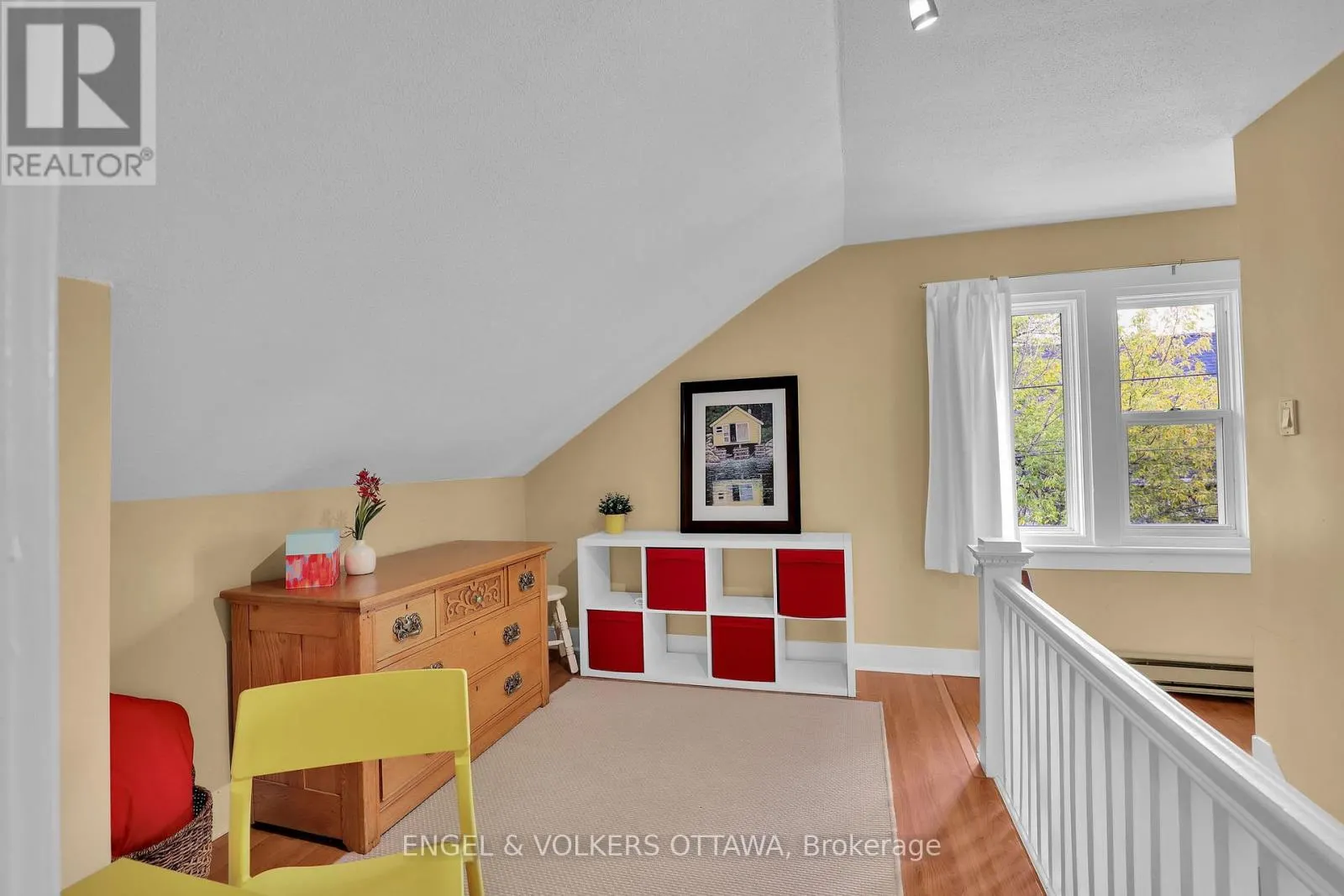 5 WOODLAWN AVENUE